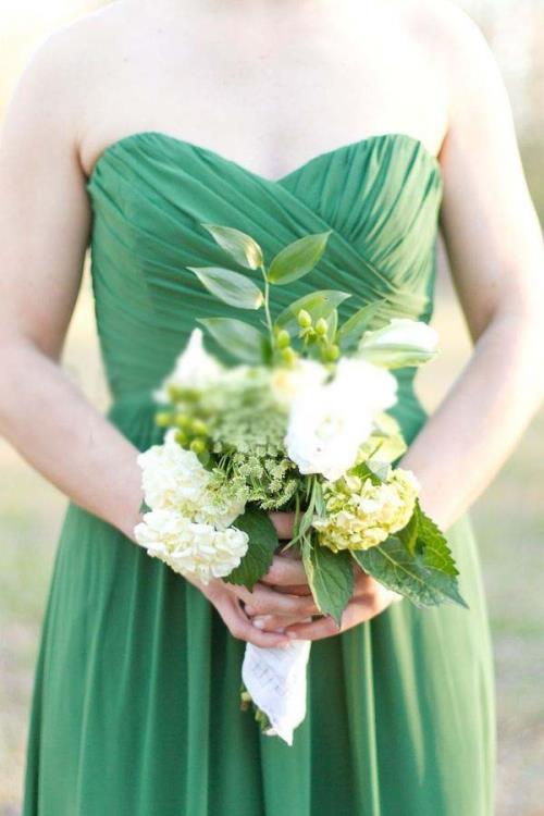 女人如花的优美句子(正如花有牡丹芍药…)